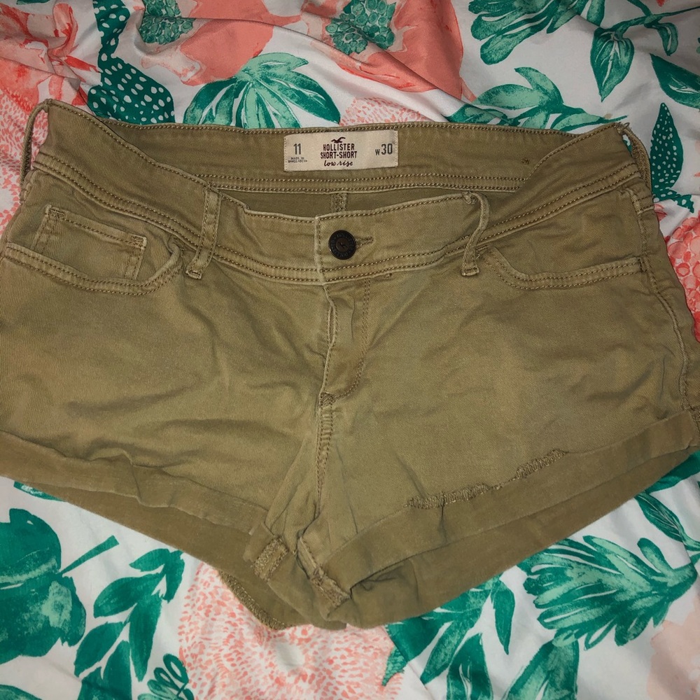 Khaki Hollister Shorts